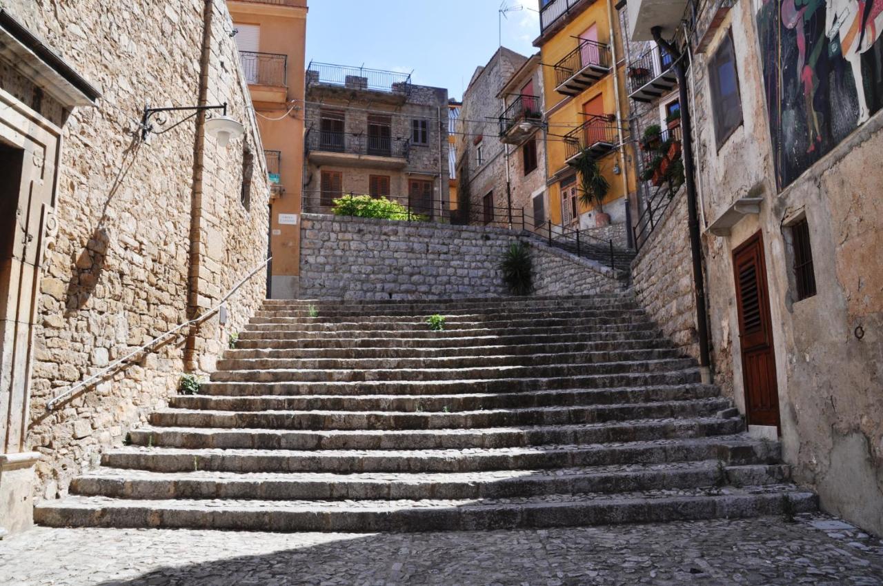 Villetta In Centro Storico Caccamo Екстер'єр фото