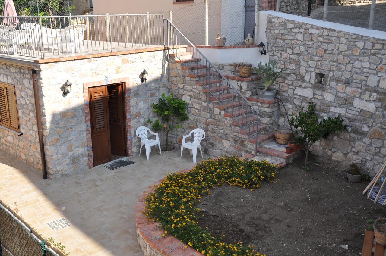 Villetta In Centro Storico Caccamo Екстер'єр фото