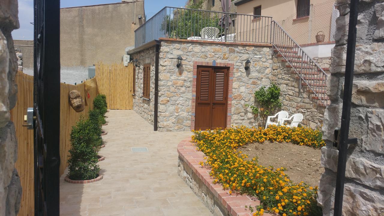Villetta In Centro Storico Caccamo Екстер'єр фото