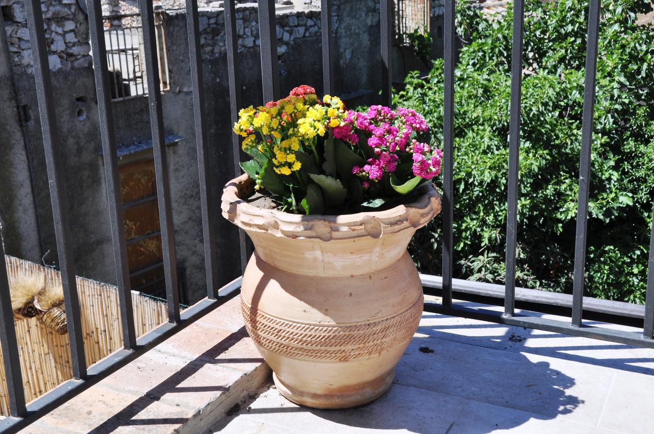 Villetta In Centro Storico Caccamo Екстер'єр фото