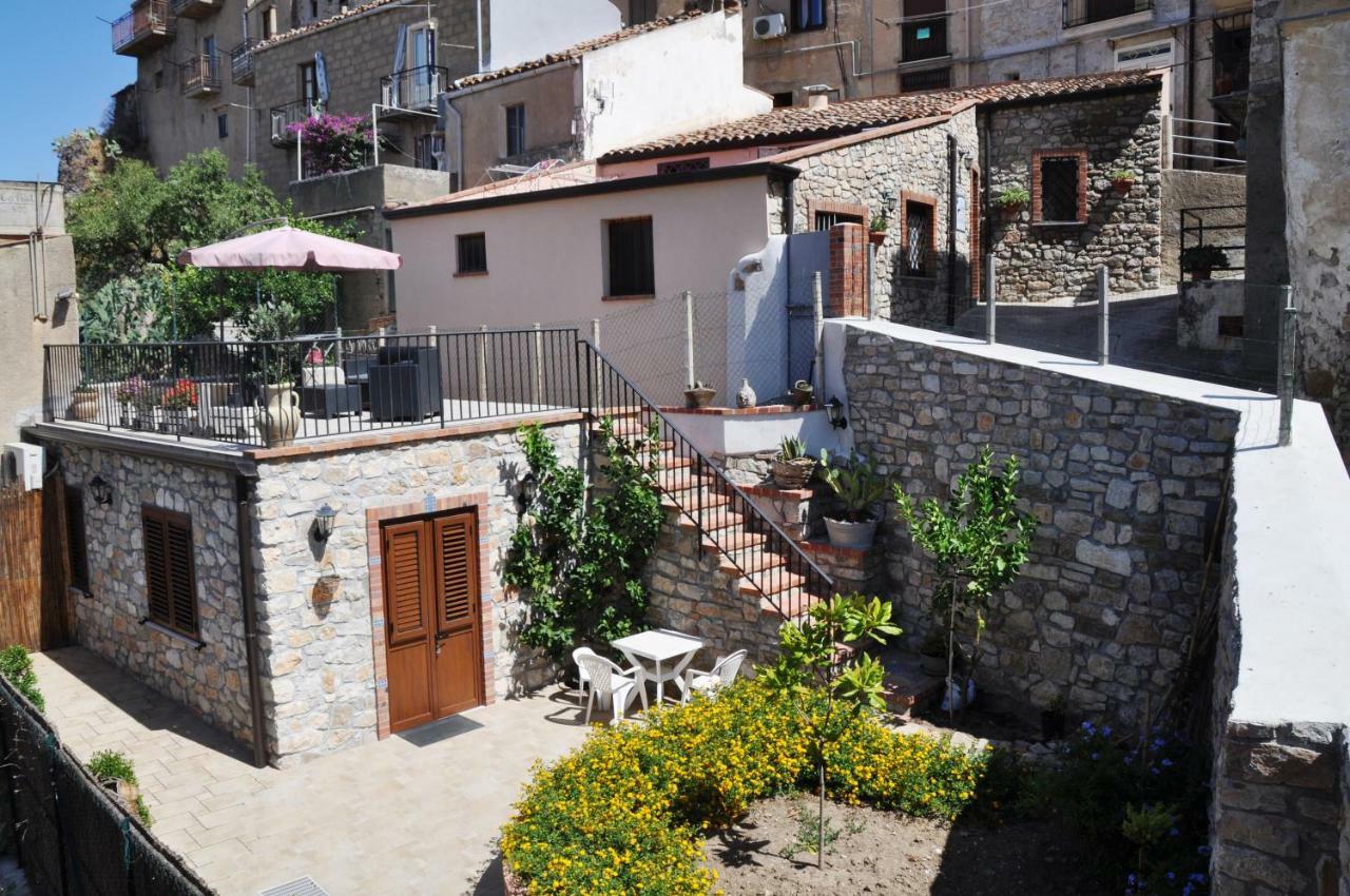 Villetta In Centro Storico Caccamo Екстер'єр фото