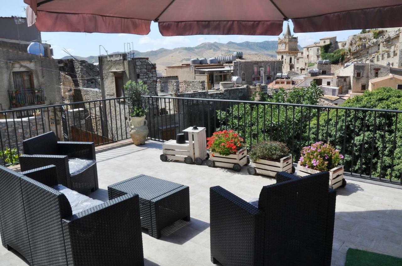 Villetta In Centro Storico Caccamo Екстер'єр фото